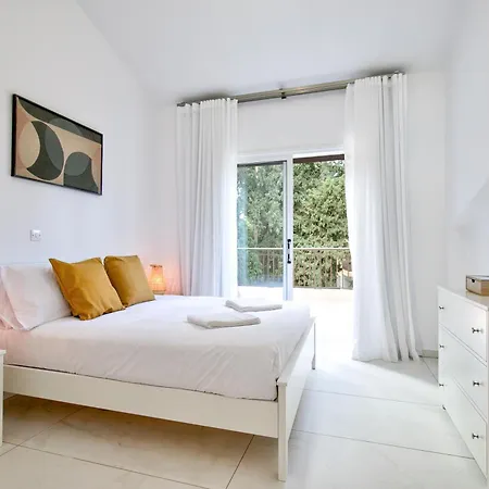 Aphrodite Gardens Stunning By Vichy Holidays Villa *