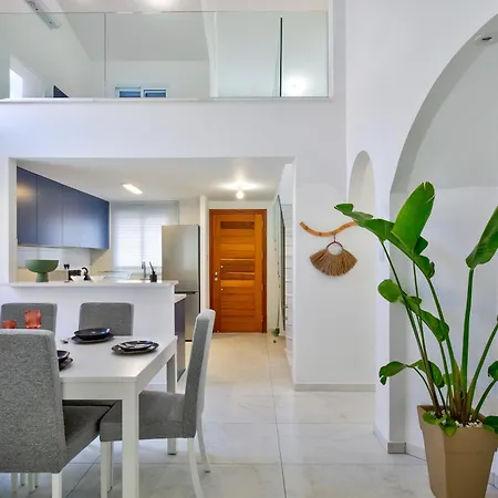 Aphrodite Gardens Stunning By Vichy Holidays Vilă